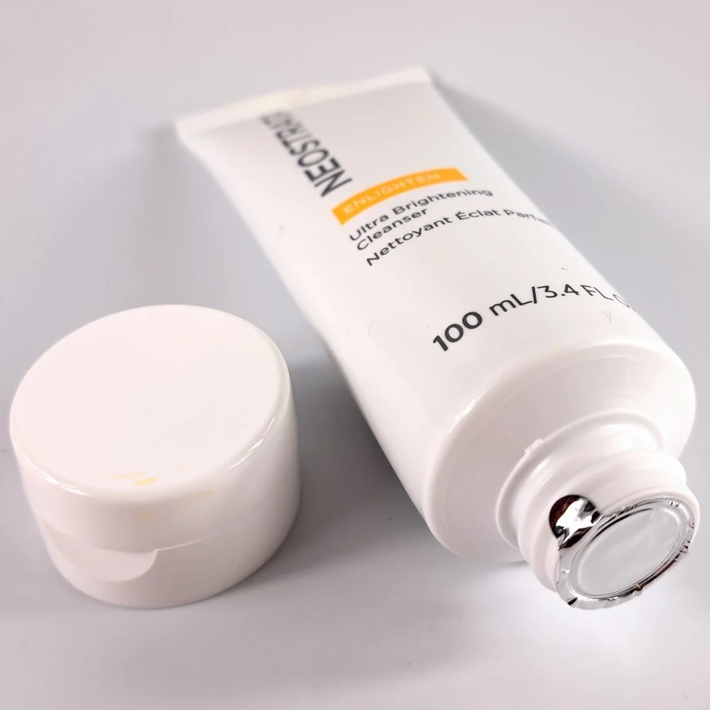 NEOSTRATA Ultra Brightening Cleanser 100 ml / 3.4 FL OZ Sealed